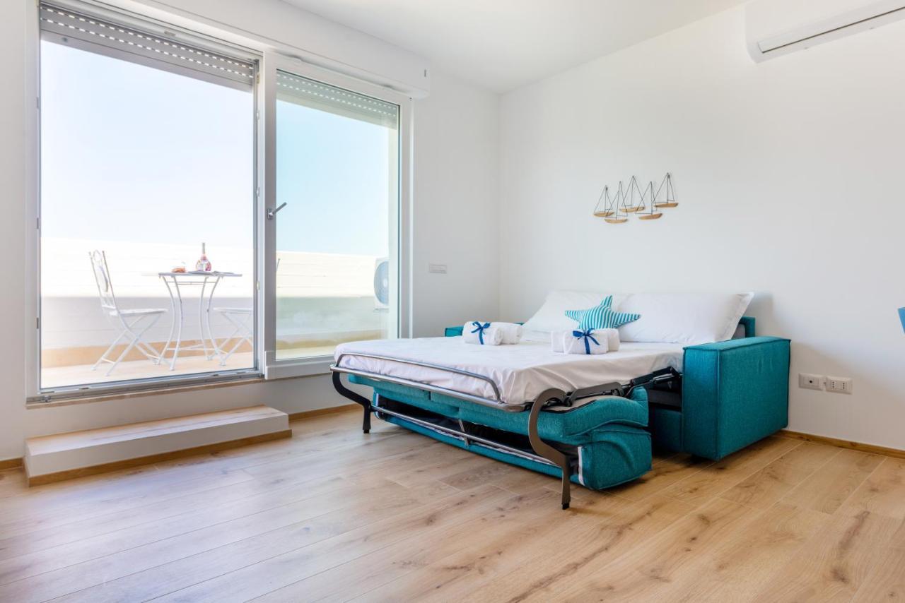 Waterfront Apartment With Seaview Balcony 바리 외부 사진