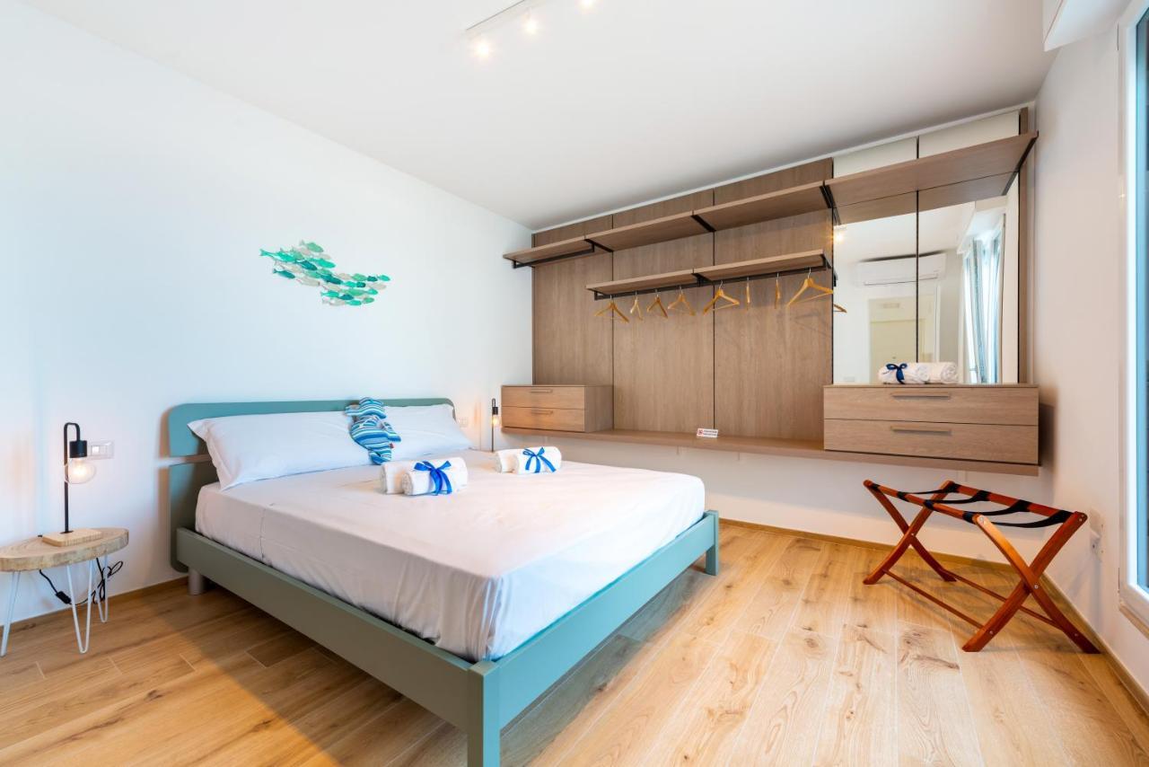 Waterfront Apartment With Seaview Balcony 바리 외부 사진